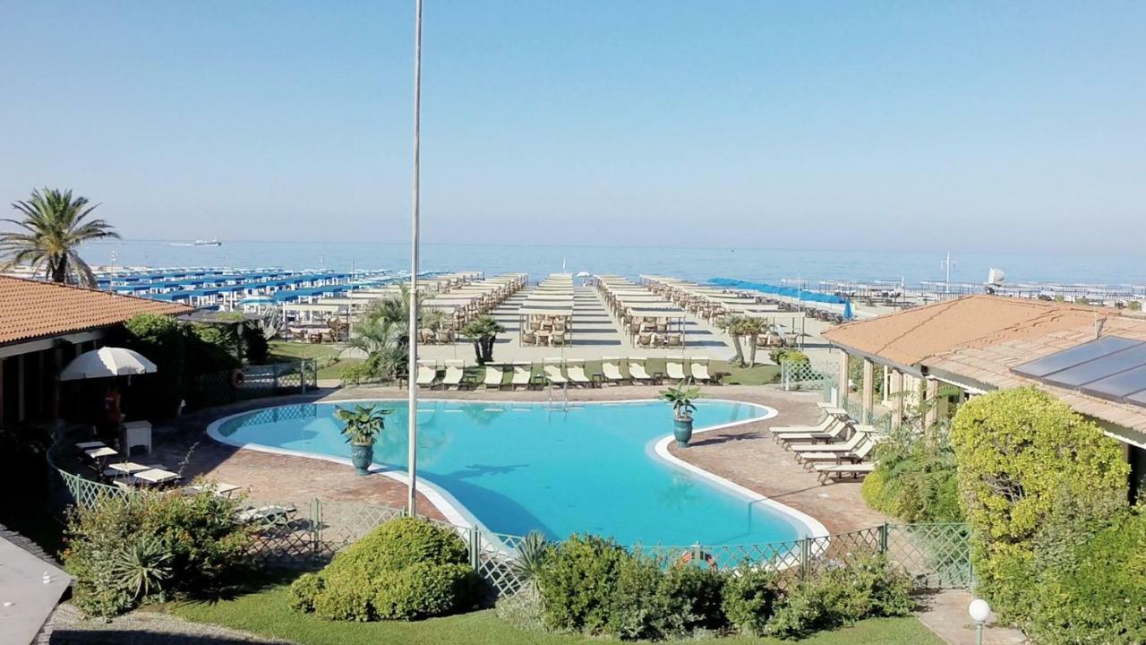 Soleado Beach House Pietrasanta Extérieur photo